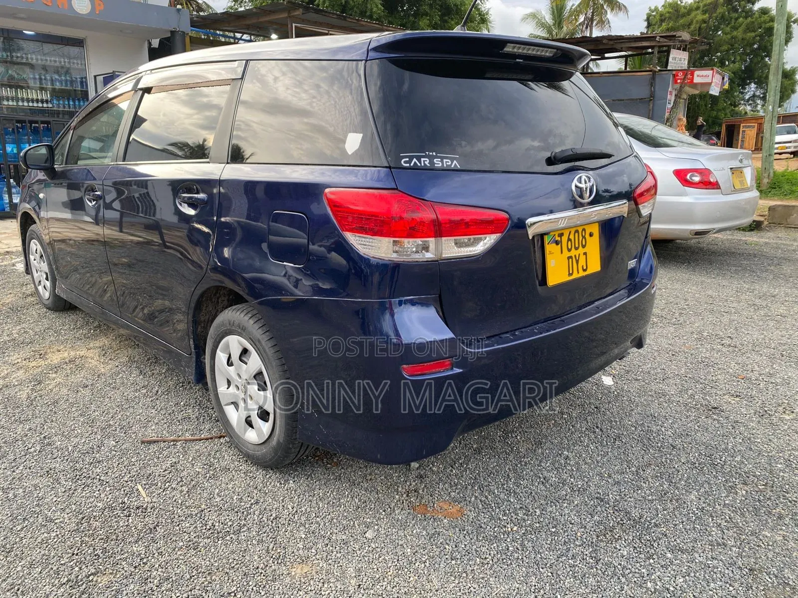 Toyota Wish 2012 Blue