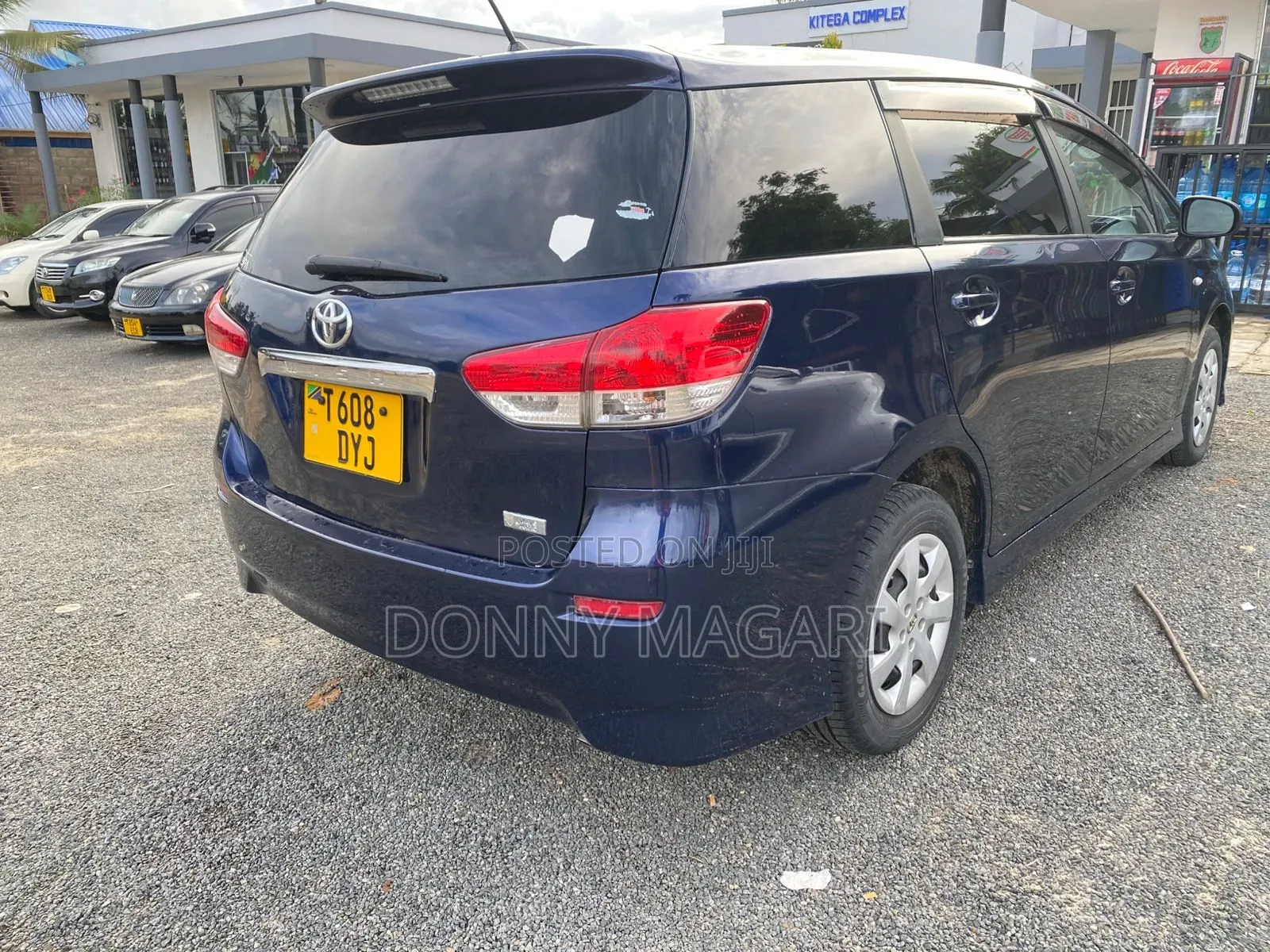 Toyota Wish 2012 Blue