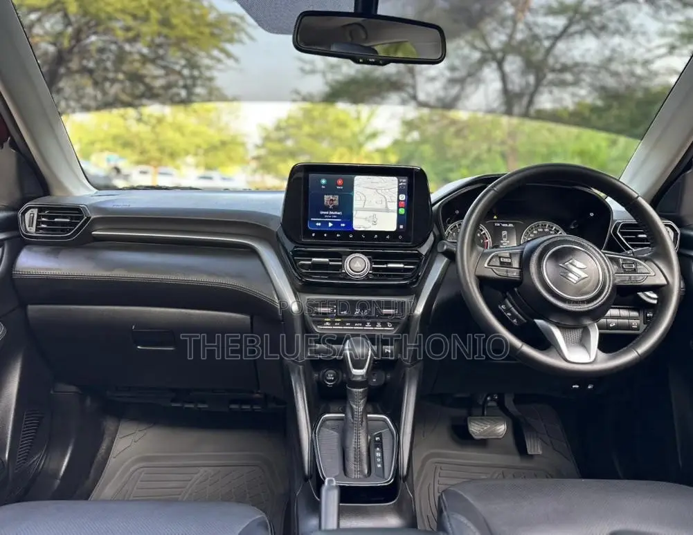 Suzuki Vitara 2023 Red