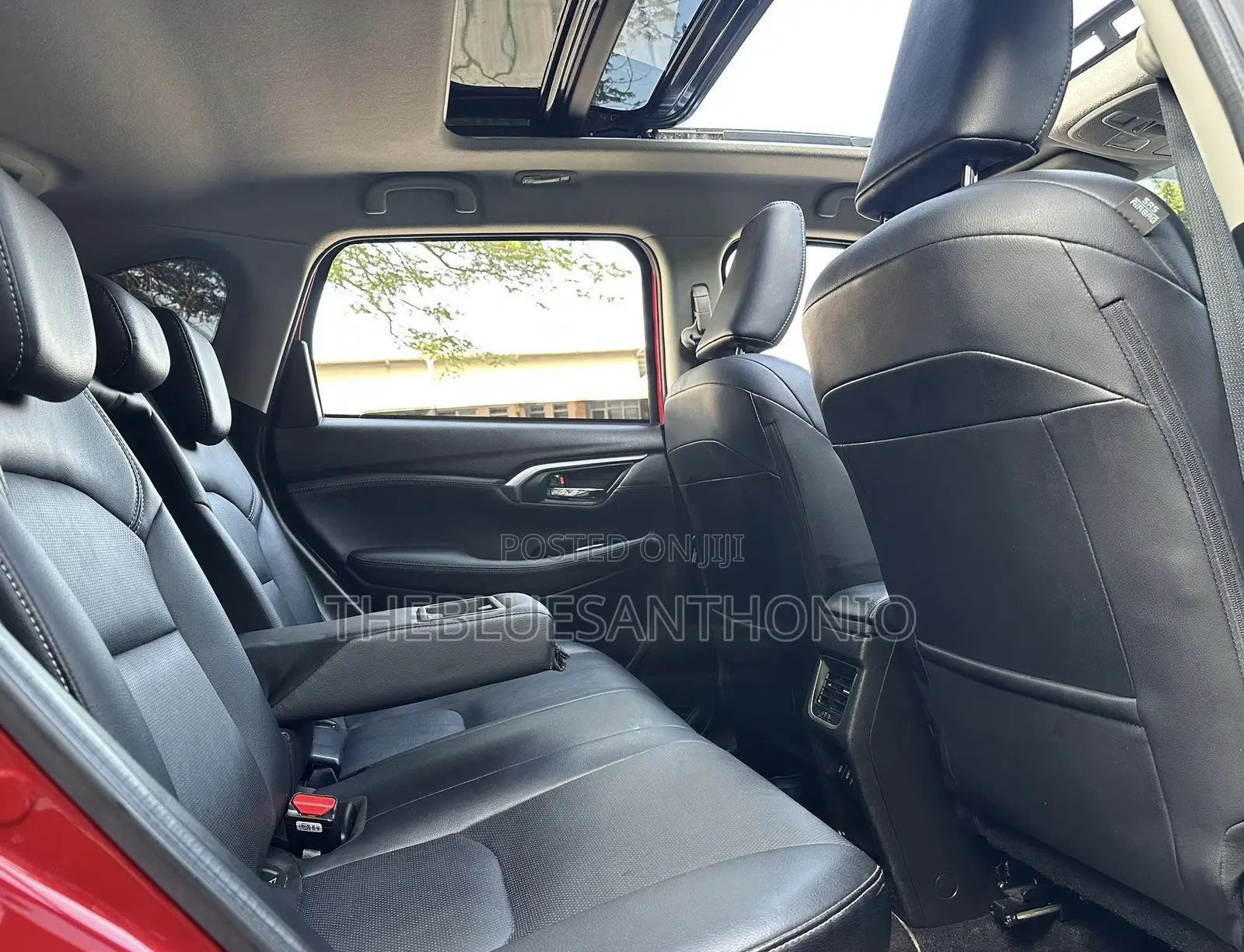 Suzuki Vitara 2023 Red
