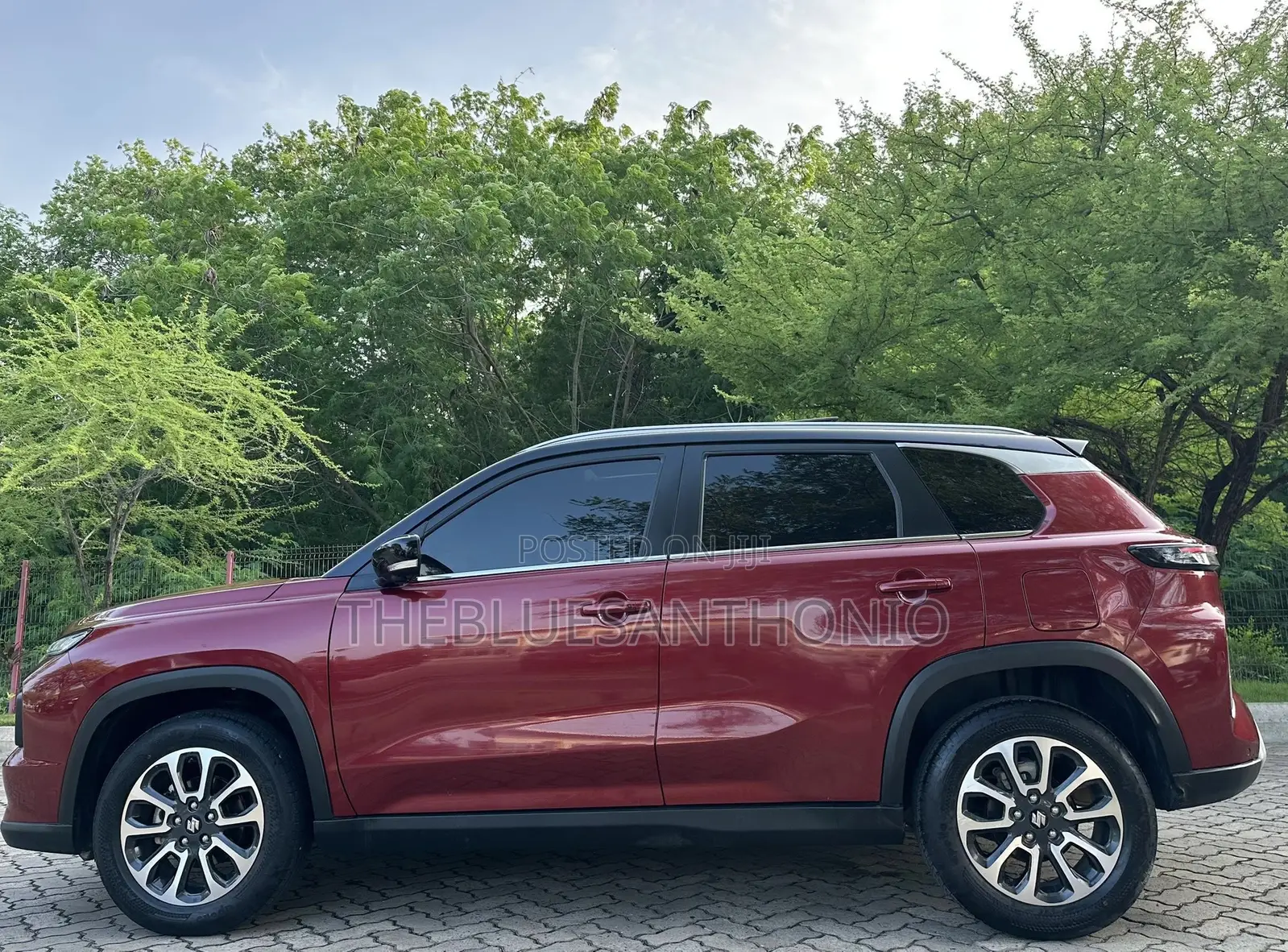 Suzuki Vitara 2023 Red