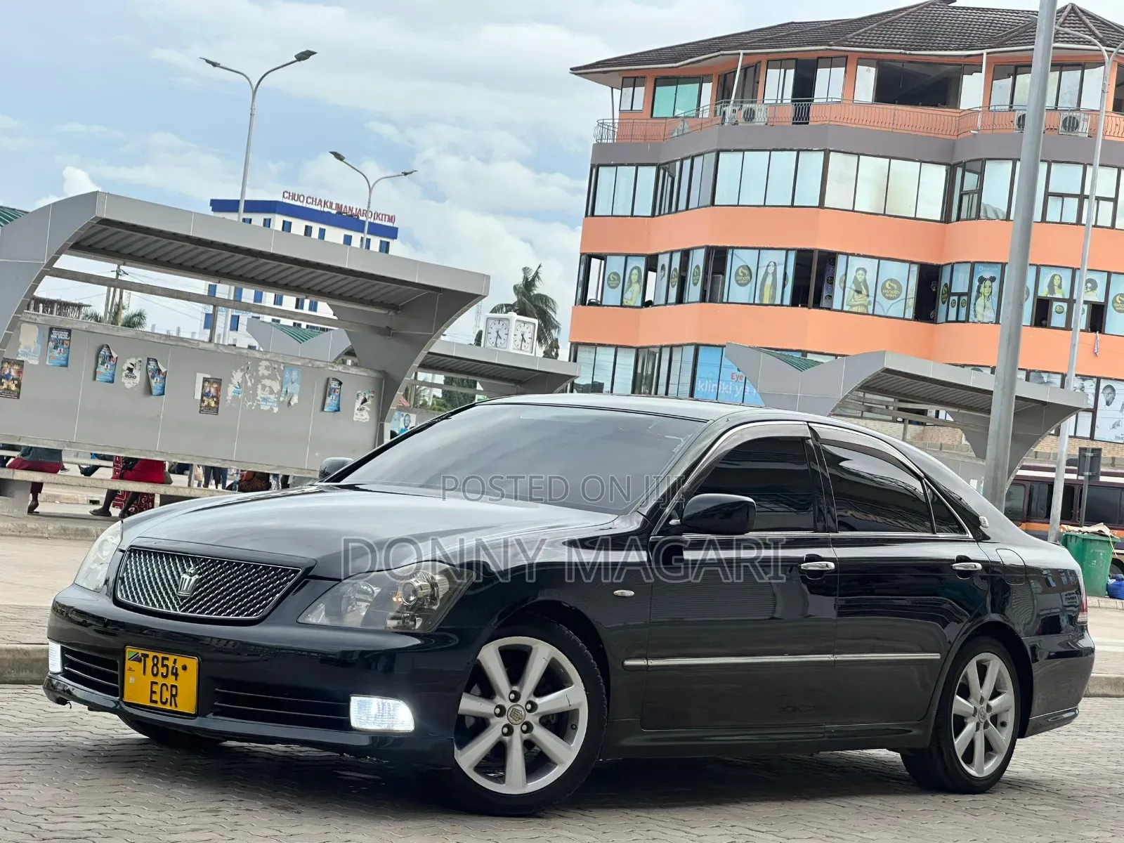 Toyota Crown 2006 Black