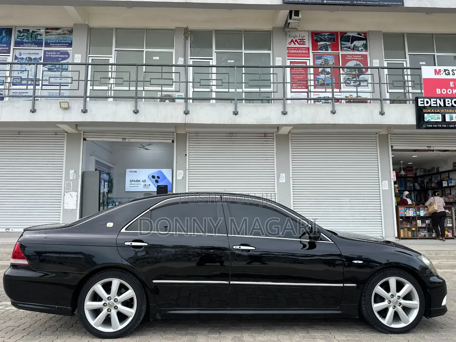 Toyota Crown 2006 Black