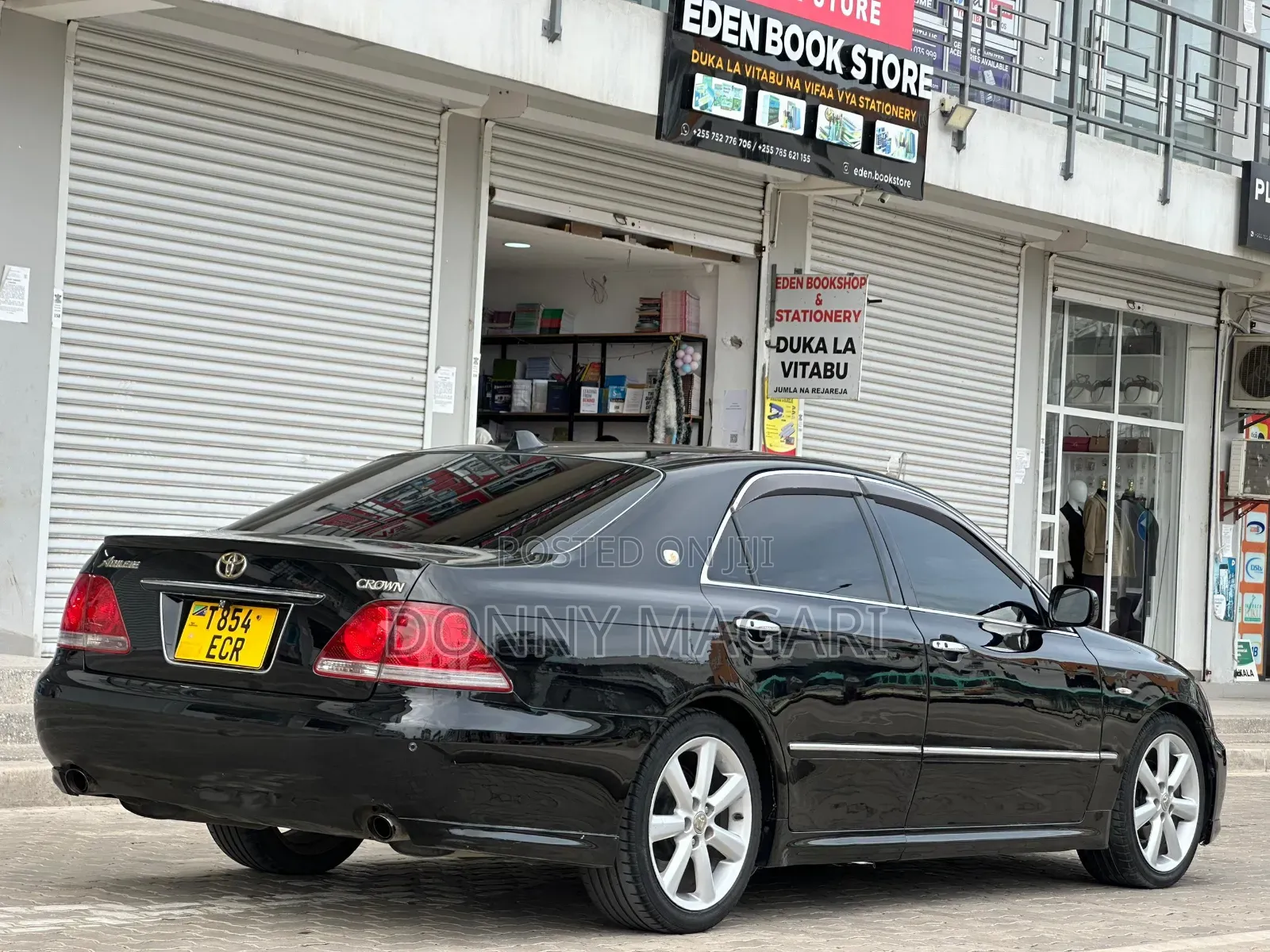 Toyota Crown 2006 Black