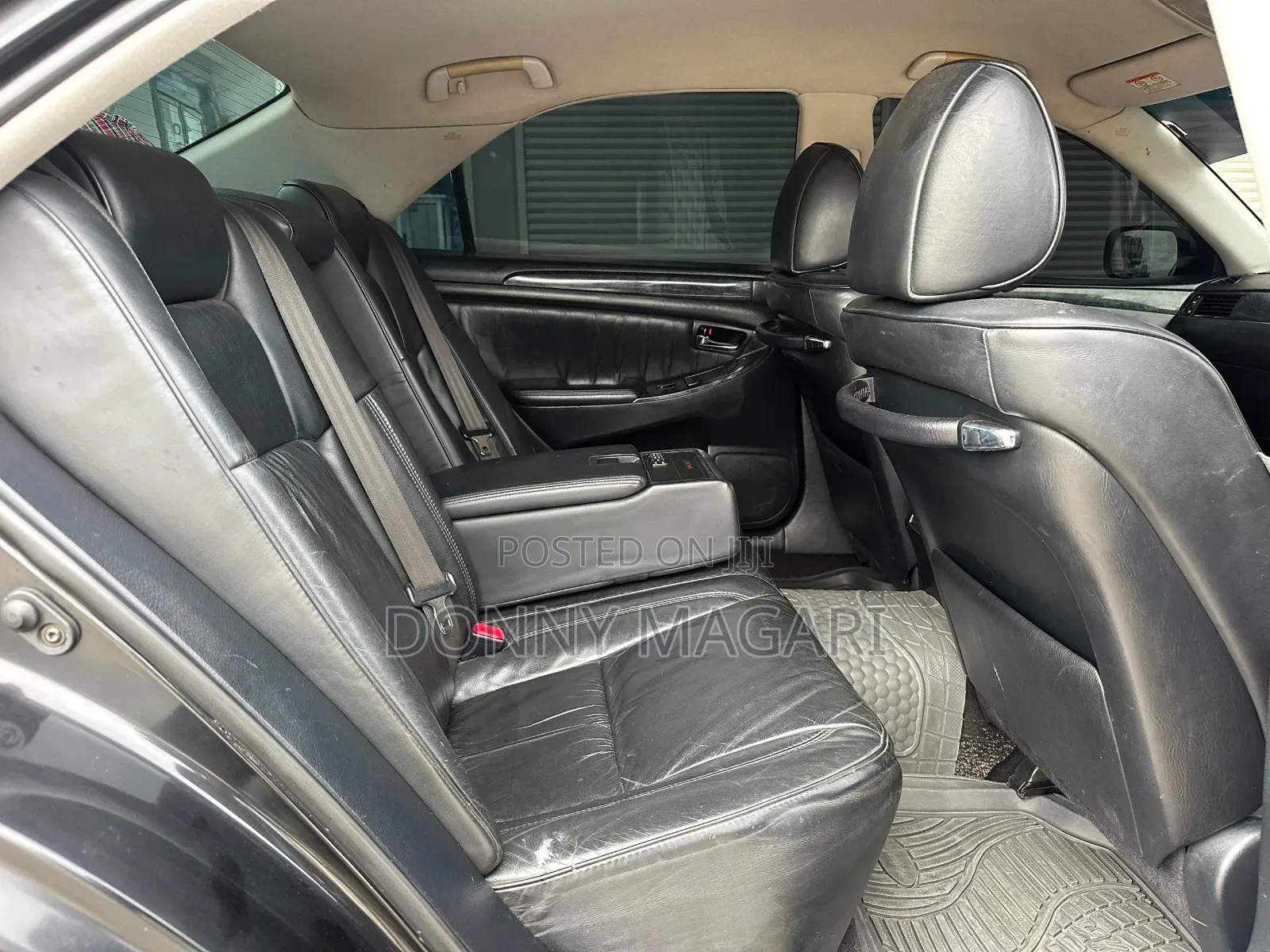 Toyota Crown 2006 Black