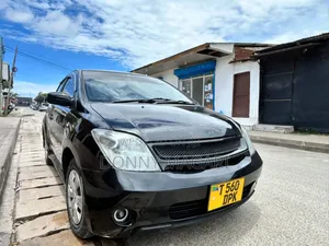 Toyota IST 2004 Black