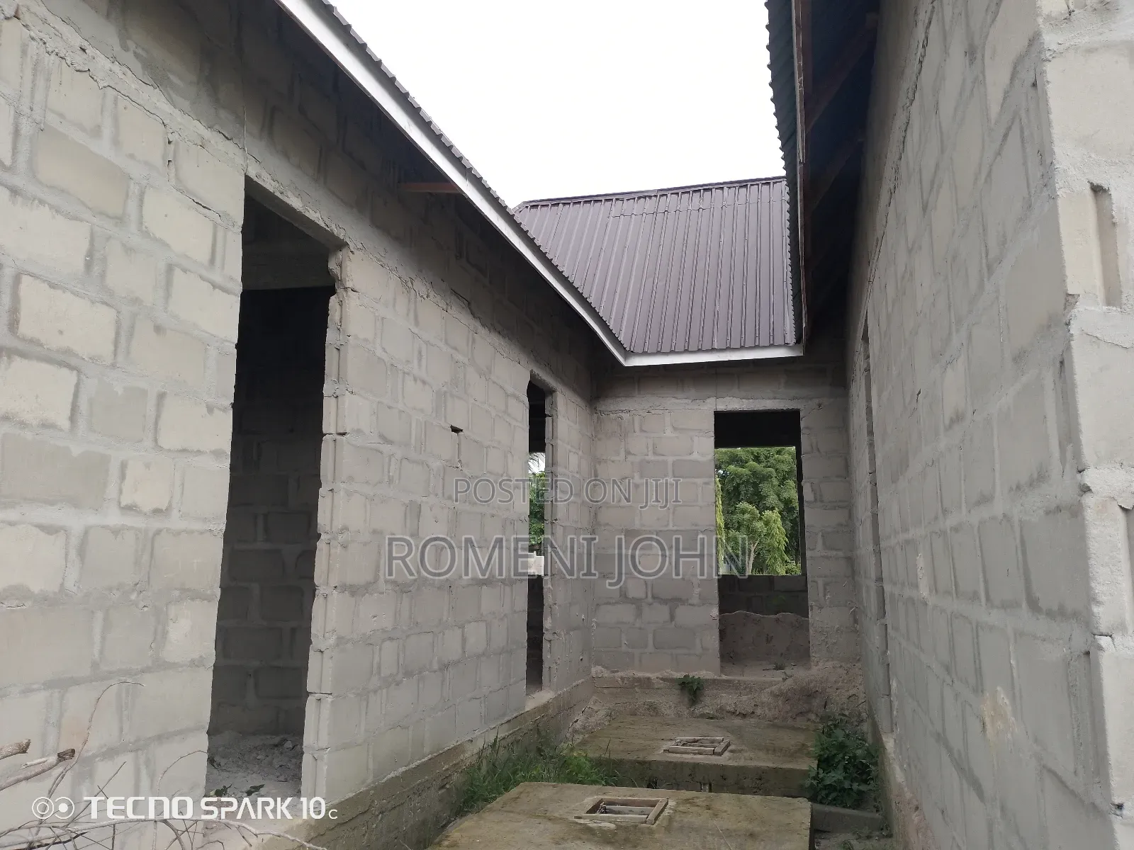 4bdrm Apartment in Tanzania Daresalaam, Ilala for sale