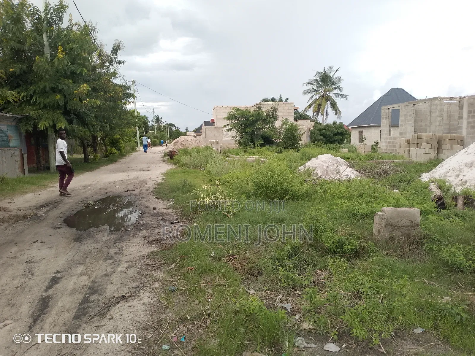 4bdrm Apartment in Tanzania Daresalaam, Ilala for sale