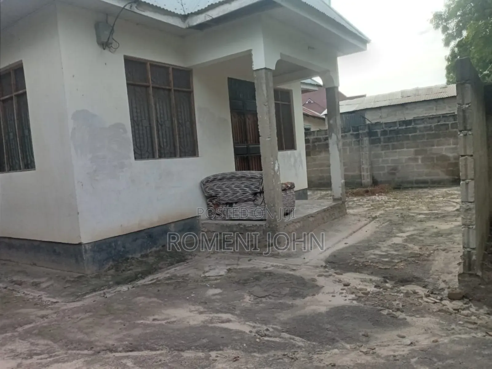 3bdrm House in Tanzania Daresalaam, Ilala for sale