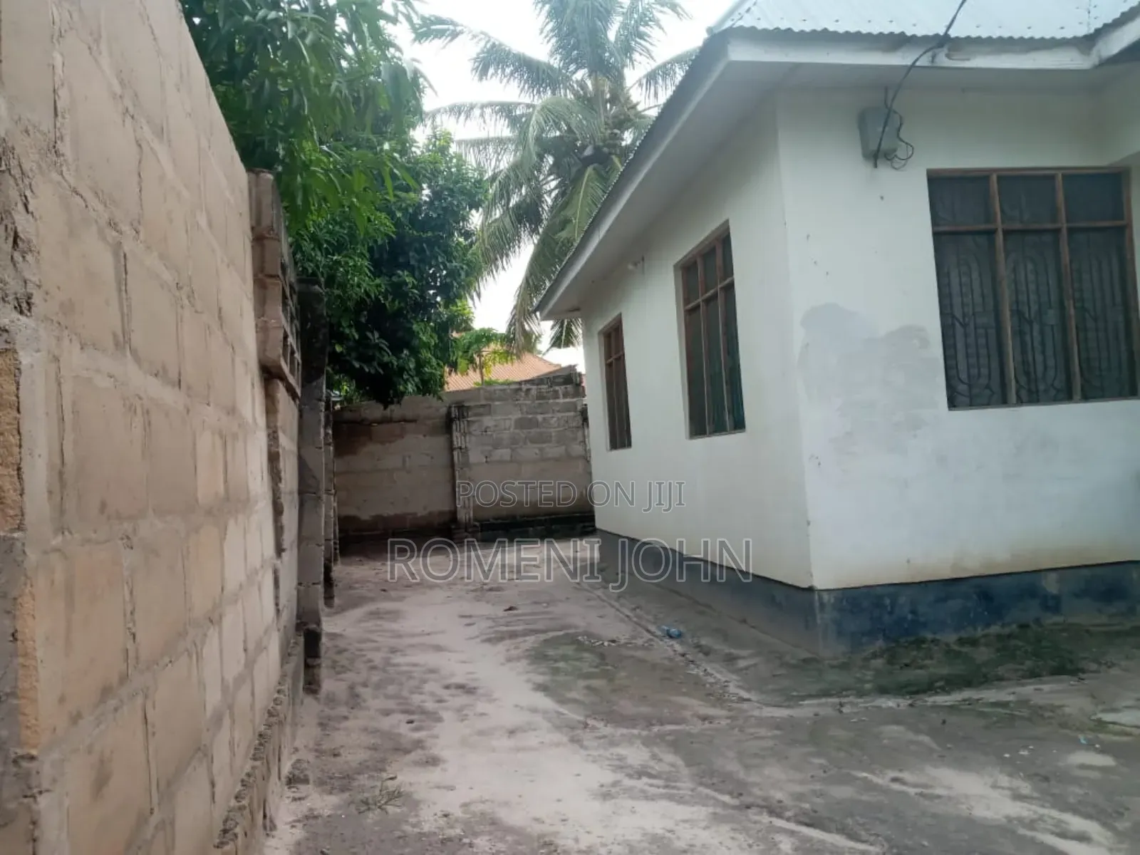 3bdrm House in Tanzania Daresalaam, Ilala for sale