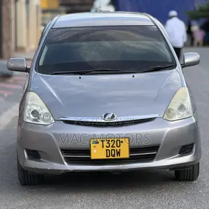 Toyota Wish 2005 Silver
