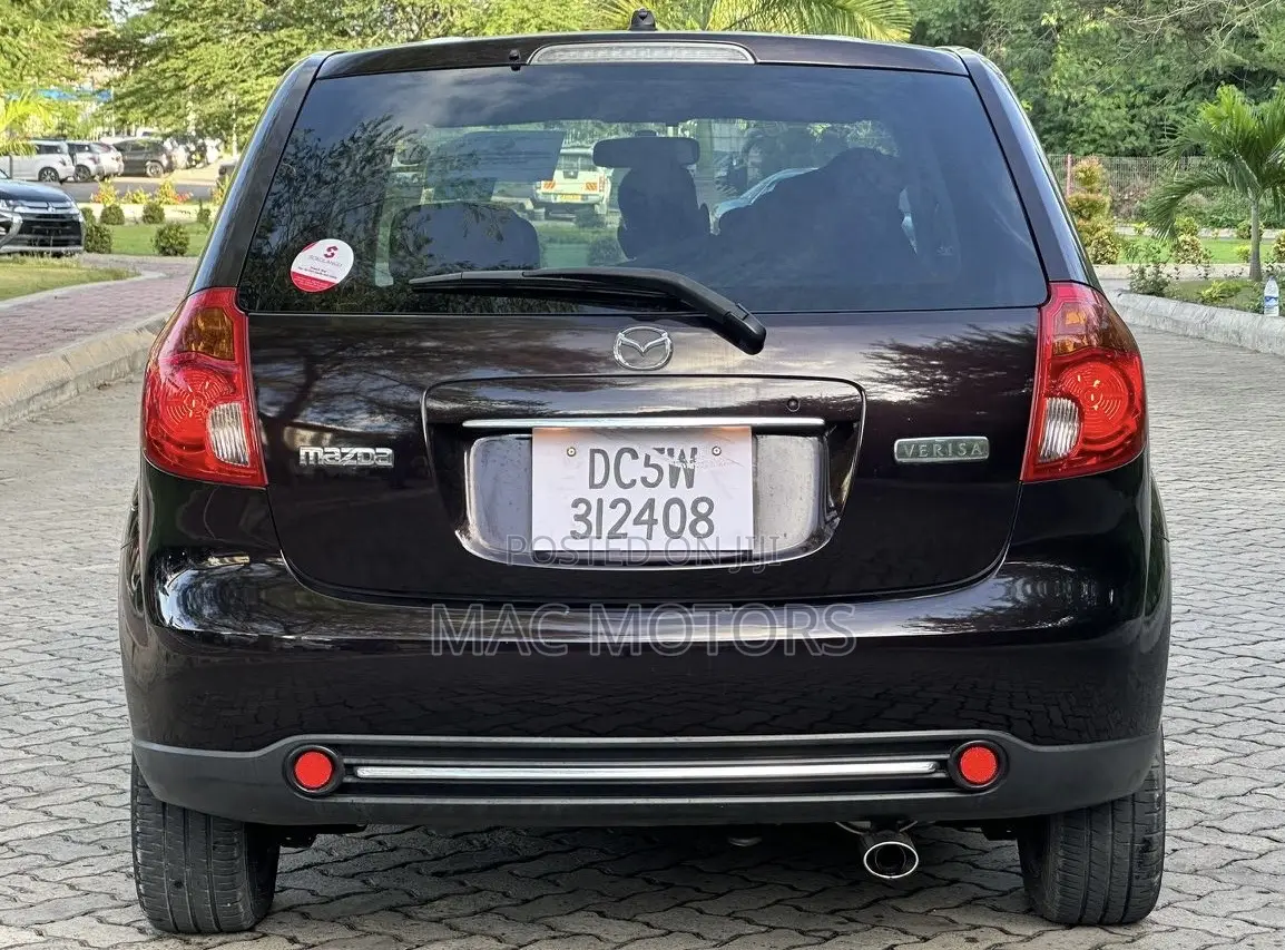 Mazda Verisa 2008 Burgundy