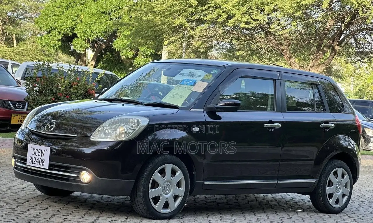 Mazda Verisa 2008 Burgundy
