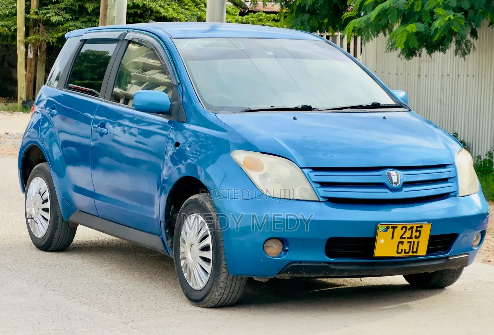 Toyota IST 2004 Blue