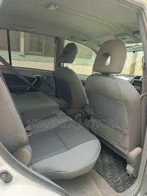 Toyota RAV4 2001 White