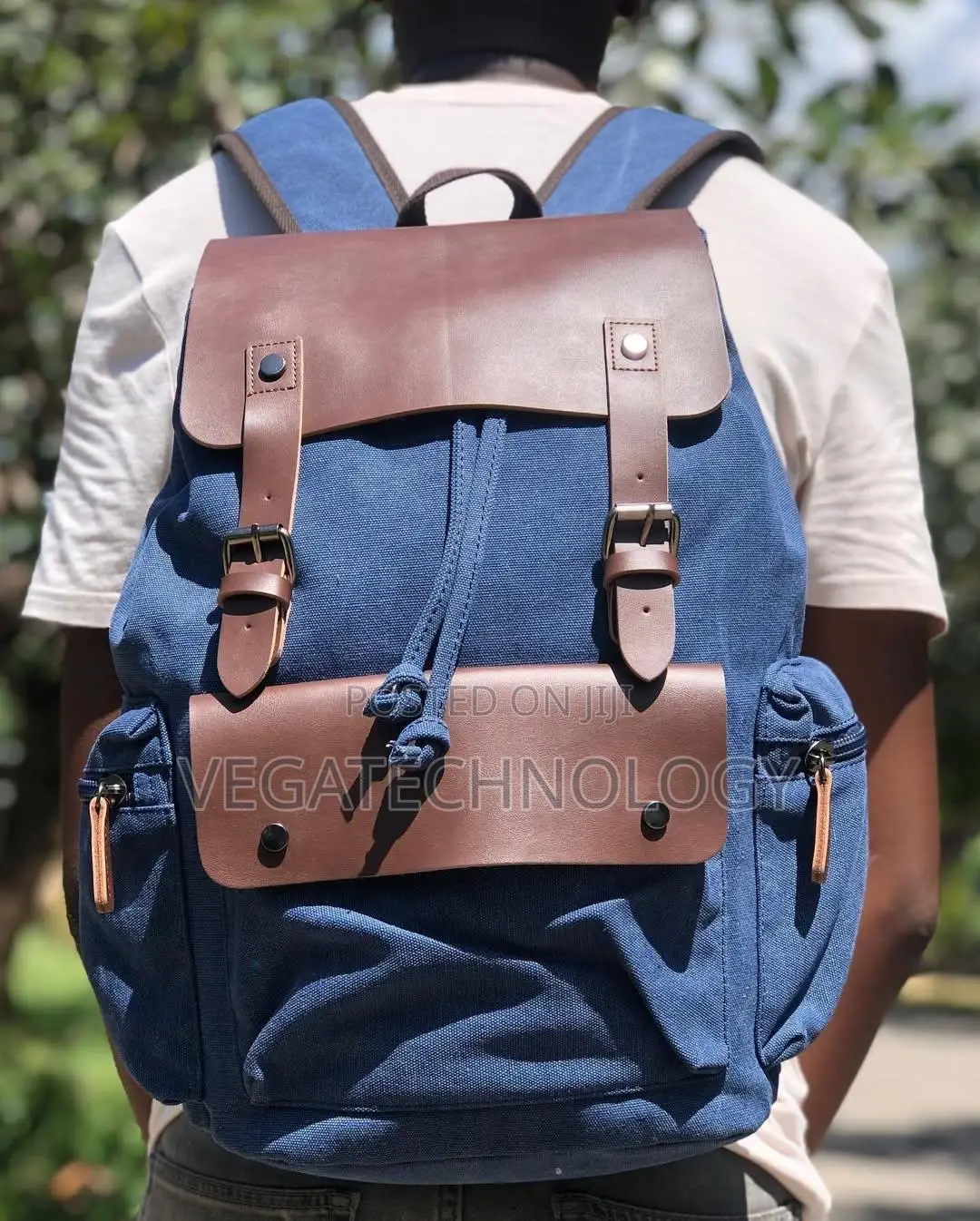 Traveling Bag