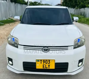 Toyota Corolla Rumion Hatchback 1.5 FWD 2009 White