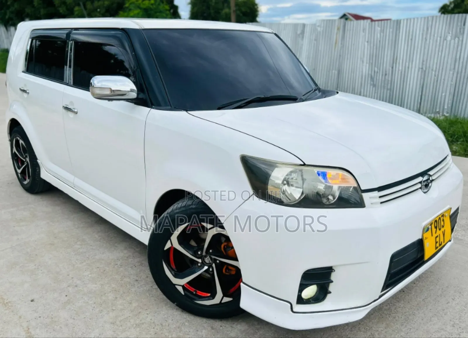 Toyota Corolla Rumion Hatchback 1.5 FWD 2009 White