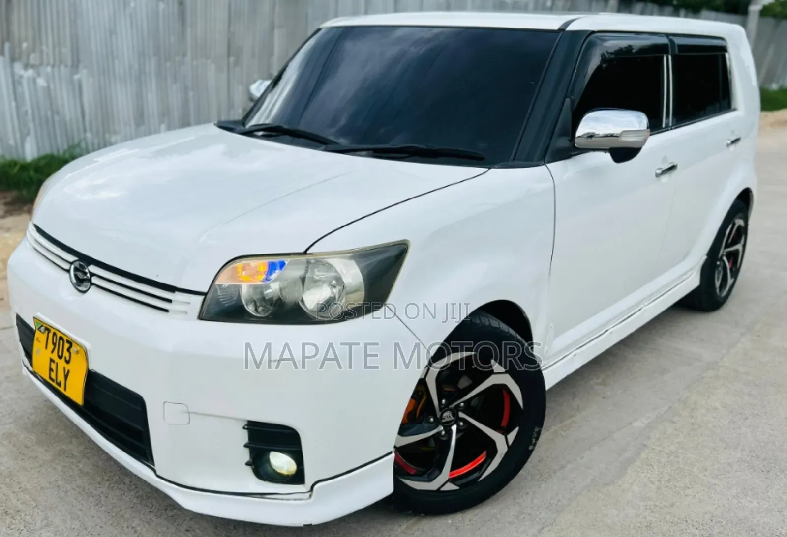 Toyota Corolla Rumion Hatchback 1.5 FWD 2009 White