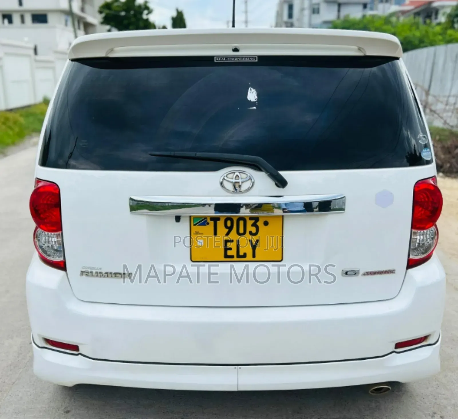 Toyota Corolla Rumion Hatchback 1.5 FWD 2009 White