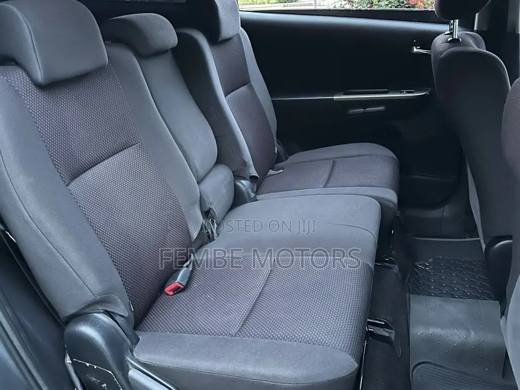 Toyota Wish 2005 Gray