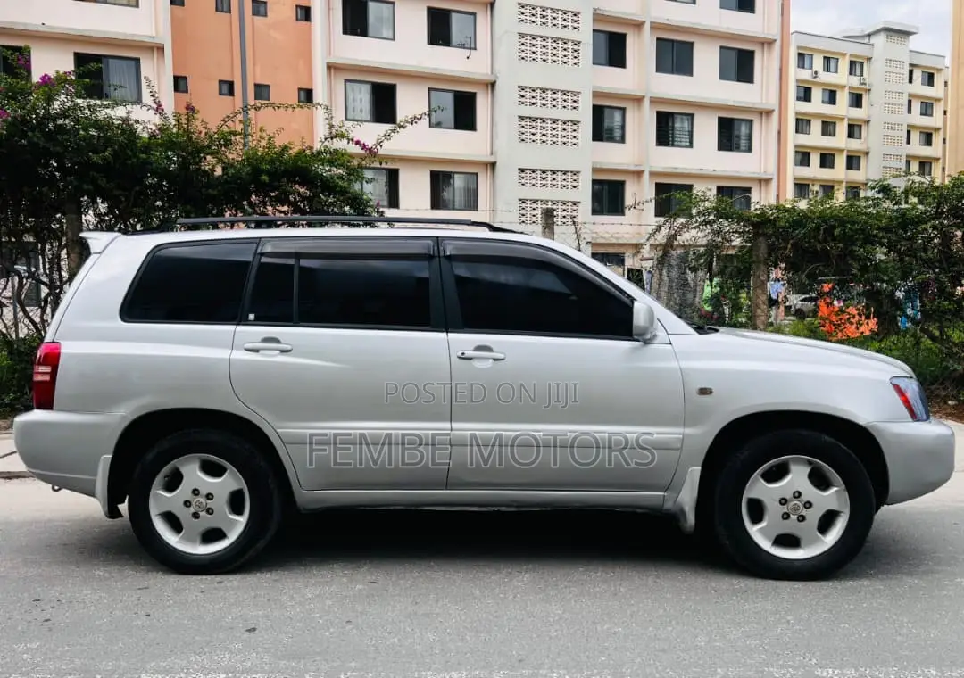 Toyota Kluger 2005 Silver