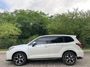 Subaru Forester 2013 White