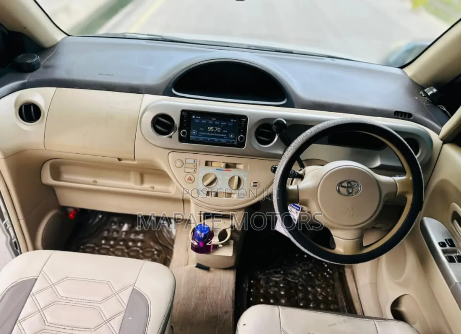 Toyota Porte 1.3 FWD 2006 Silver