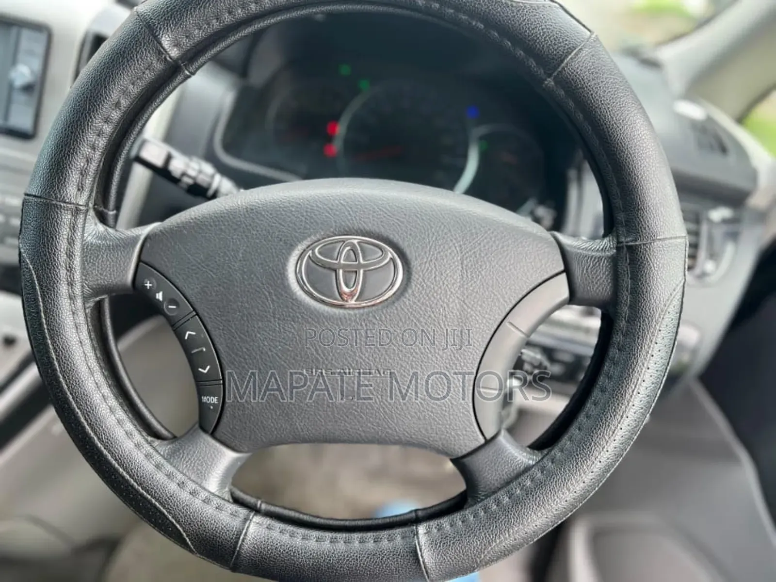 Toyota Alphard 2.4 Petrol AWD 2005 Black