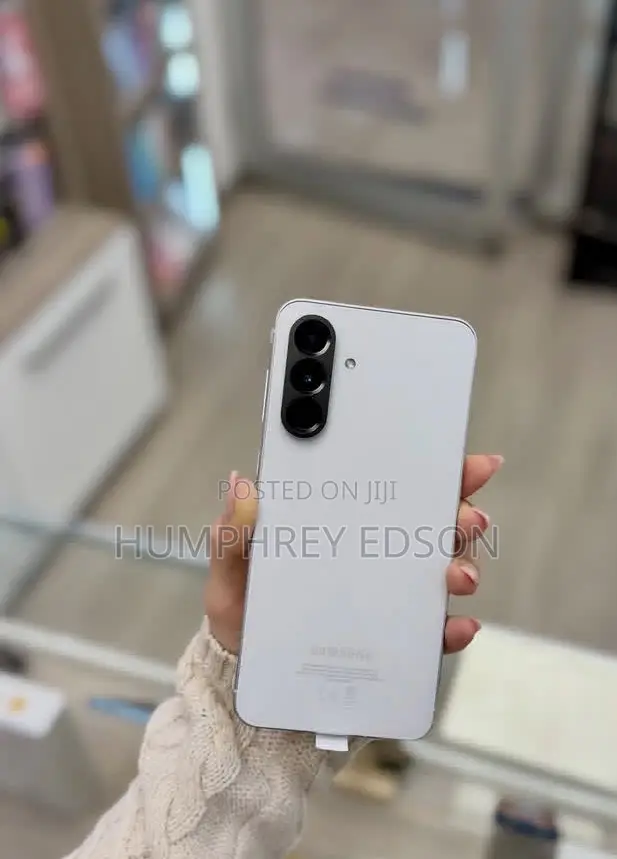 New Samsung Galaxy A56 256 GB White