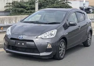 Toyota Aqua 2012 Gray