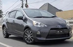 Toyota Aqua 2012 Gray