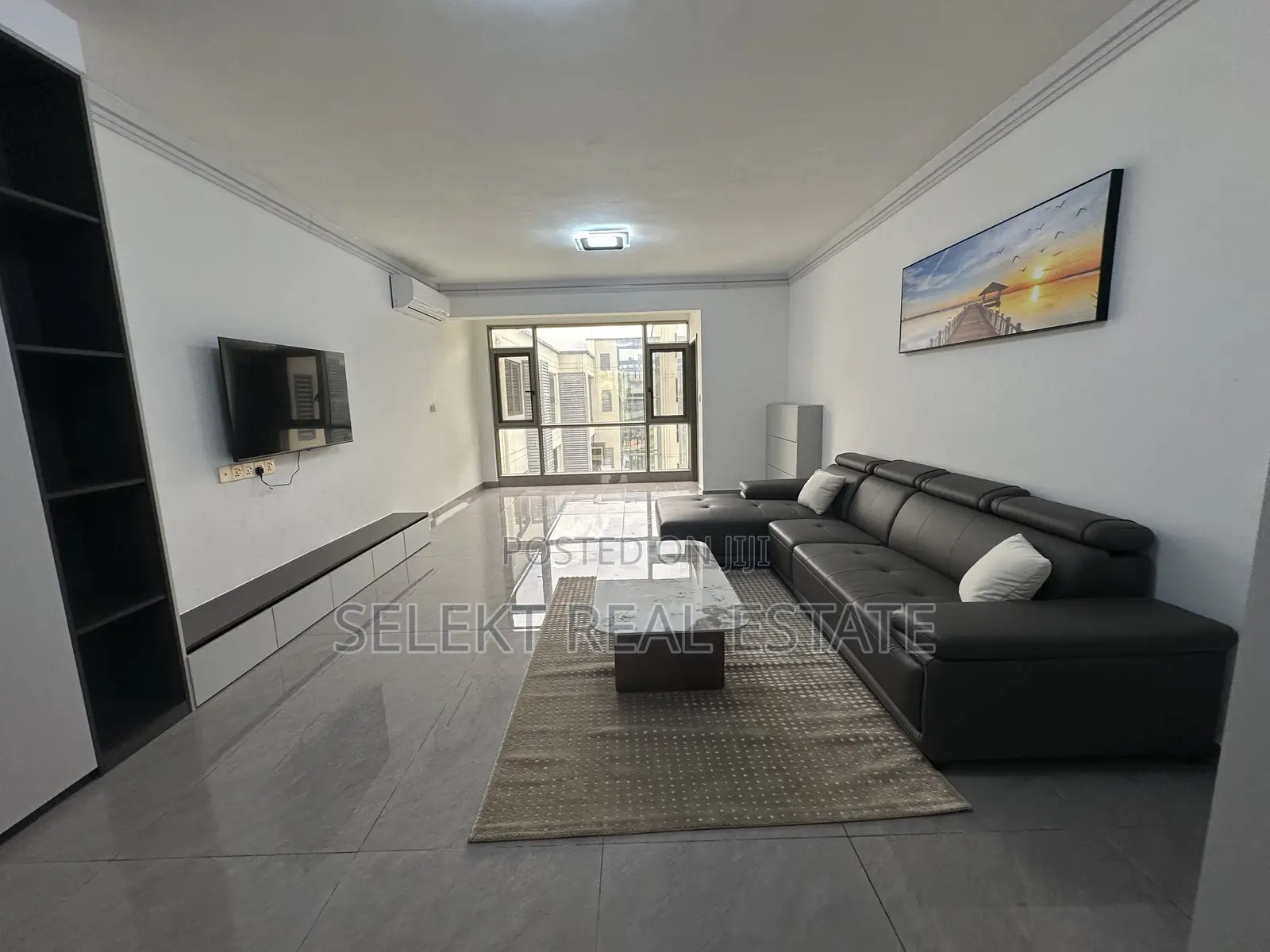 Furnished 3bdrm Apartment in Oyster Bay for sale