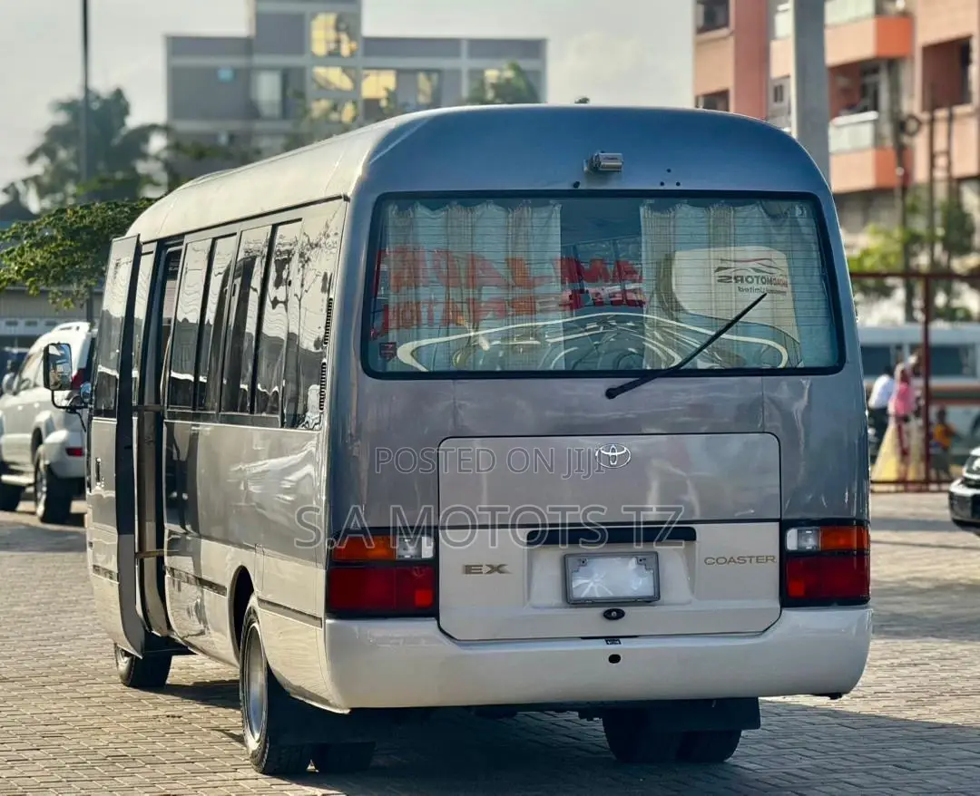 Toyota Coaster 1994 Gray