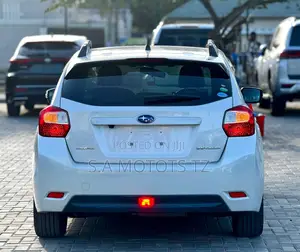 Subaru Impreza 2.0i Limited PZEV 4dr Hatchback AWD (2.0L 4cyl CVT) 2015