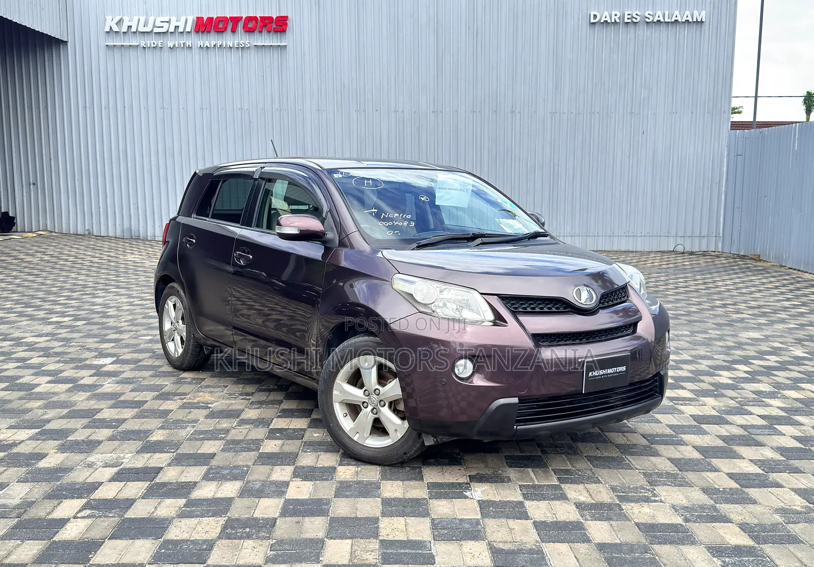 Toyota IST 2007 Purple