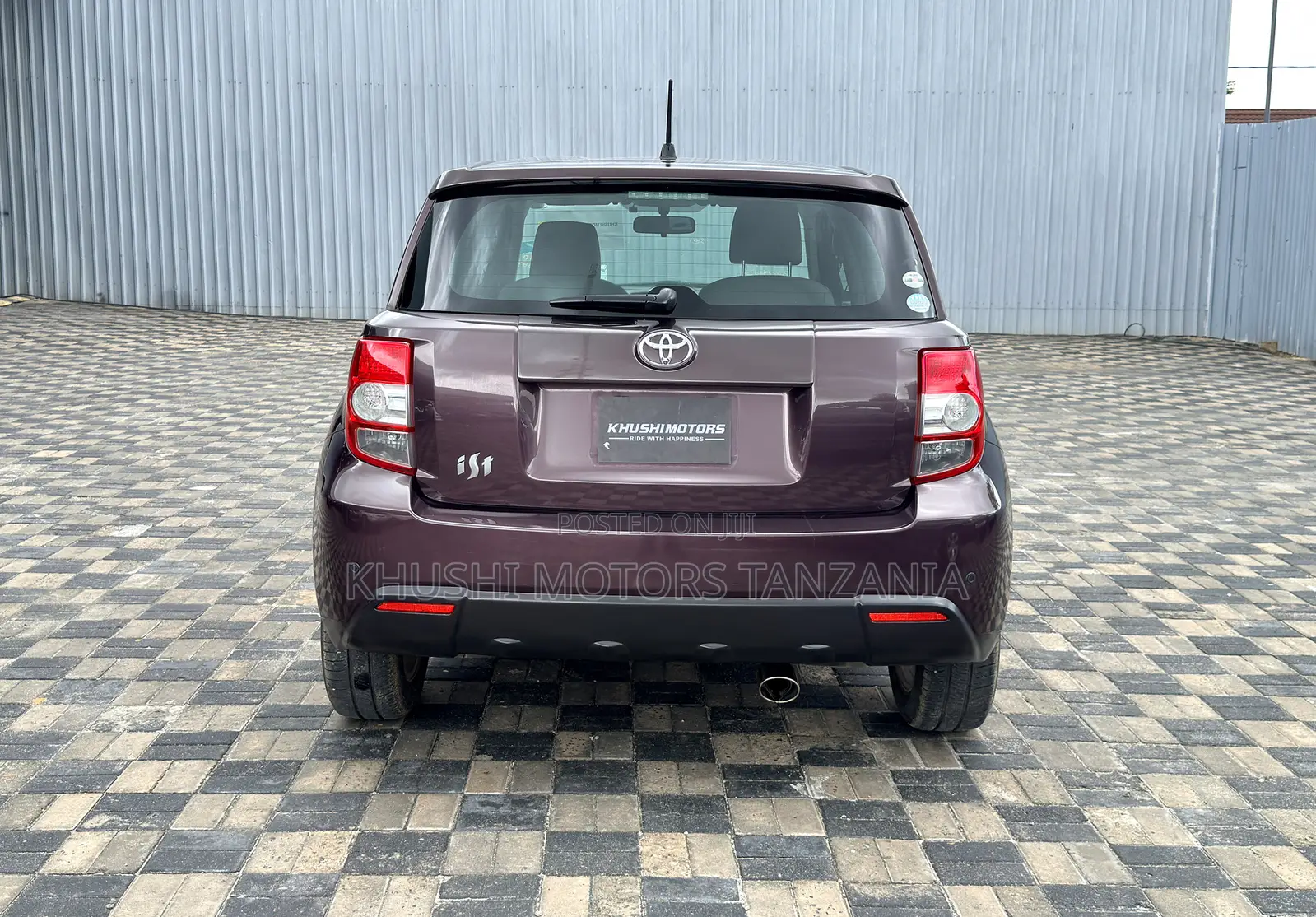 Toyota IST 2007 Purple