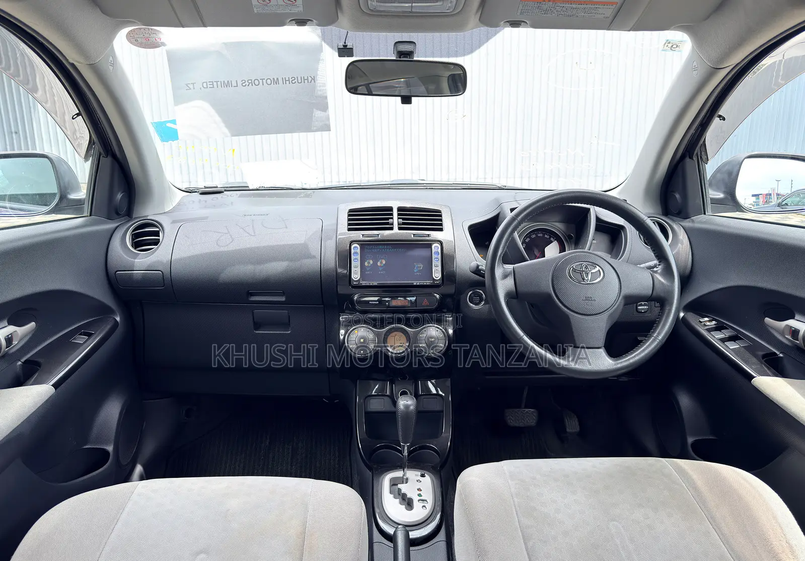 Toyota IST 2007 Purple