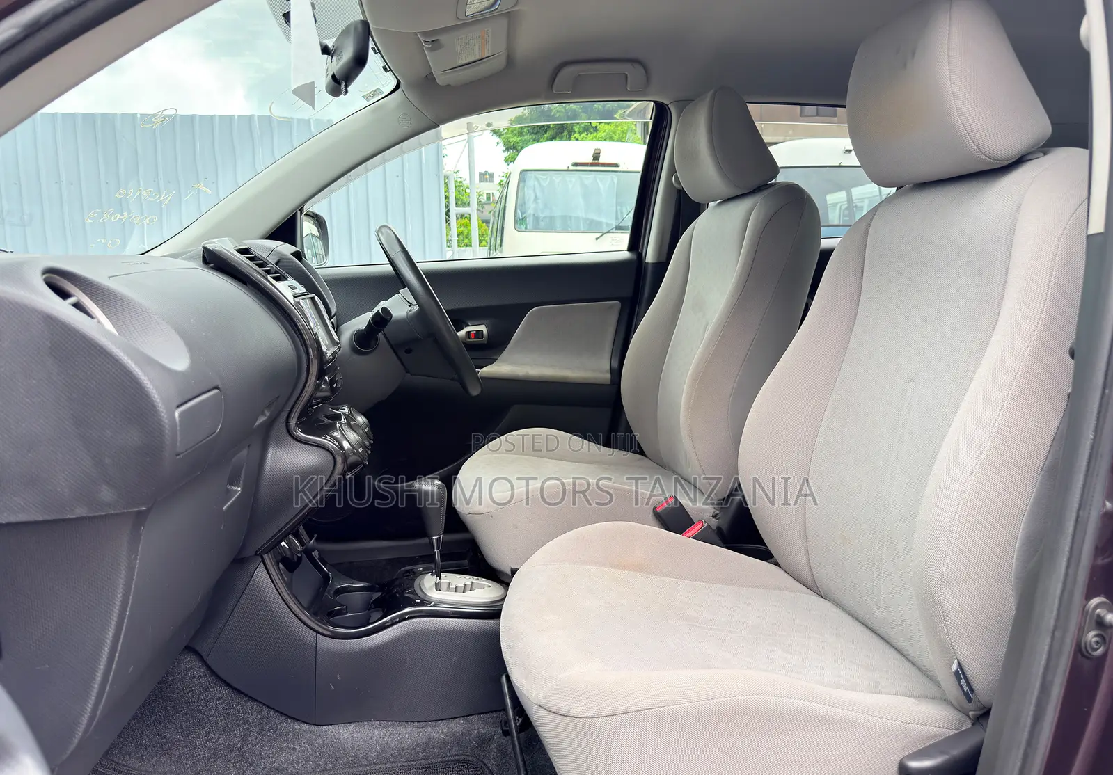 Toyota IST 2007 Purple