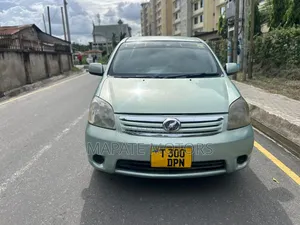 Toyota Raum 1.5 AWD 2004 Silver
