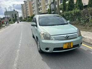 Toyota Raum 1.5 AWD 2004 Silver