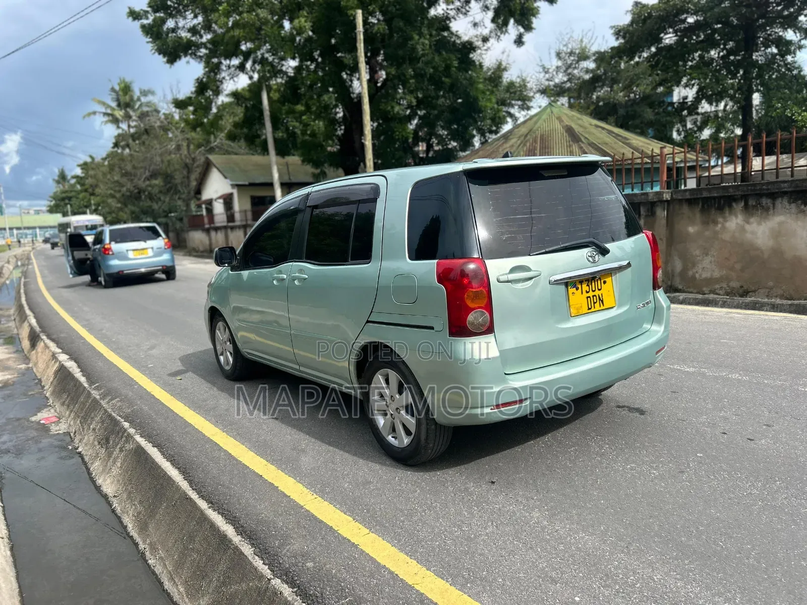 Toyota Raum 1.5 AWD 2004 Silver