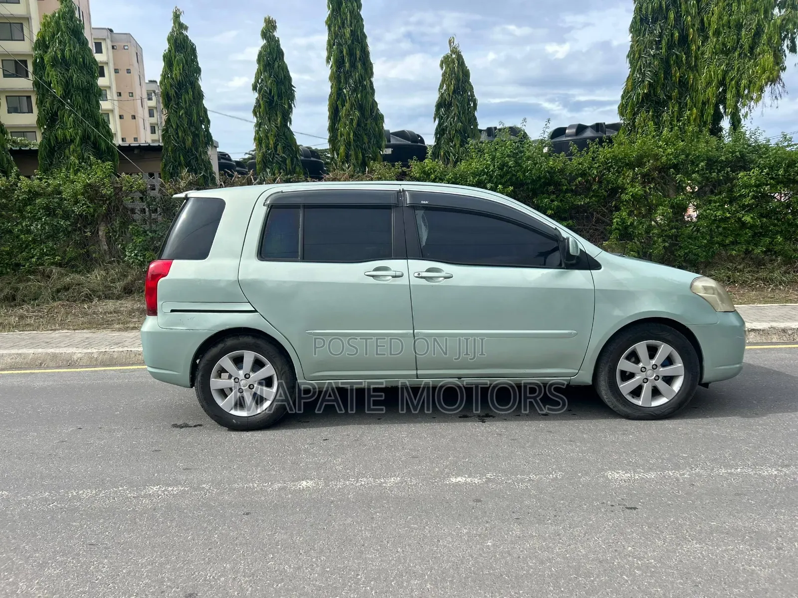 Toyota Raum 1.5 AWD 2004 Silver