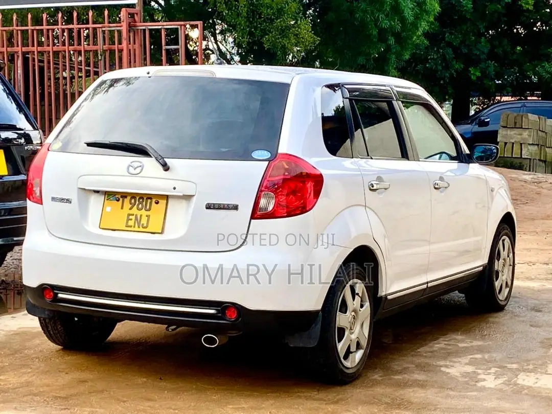 Mazda Verisa 2009 Pearl