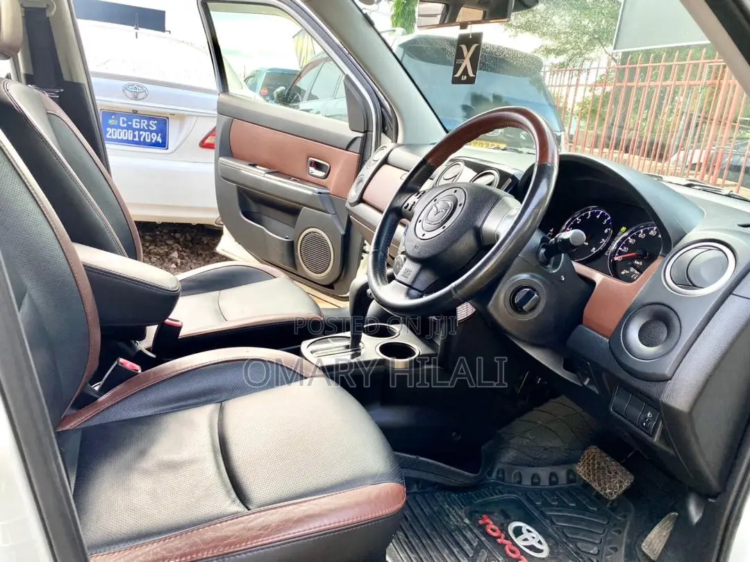 Mazda Verisa 2009 Pearl