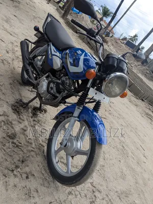 TVS HLX 125 2025 Blue