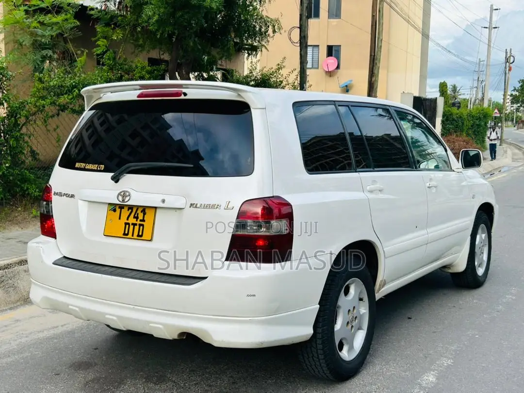 Toyota Kluger 2006 White