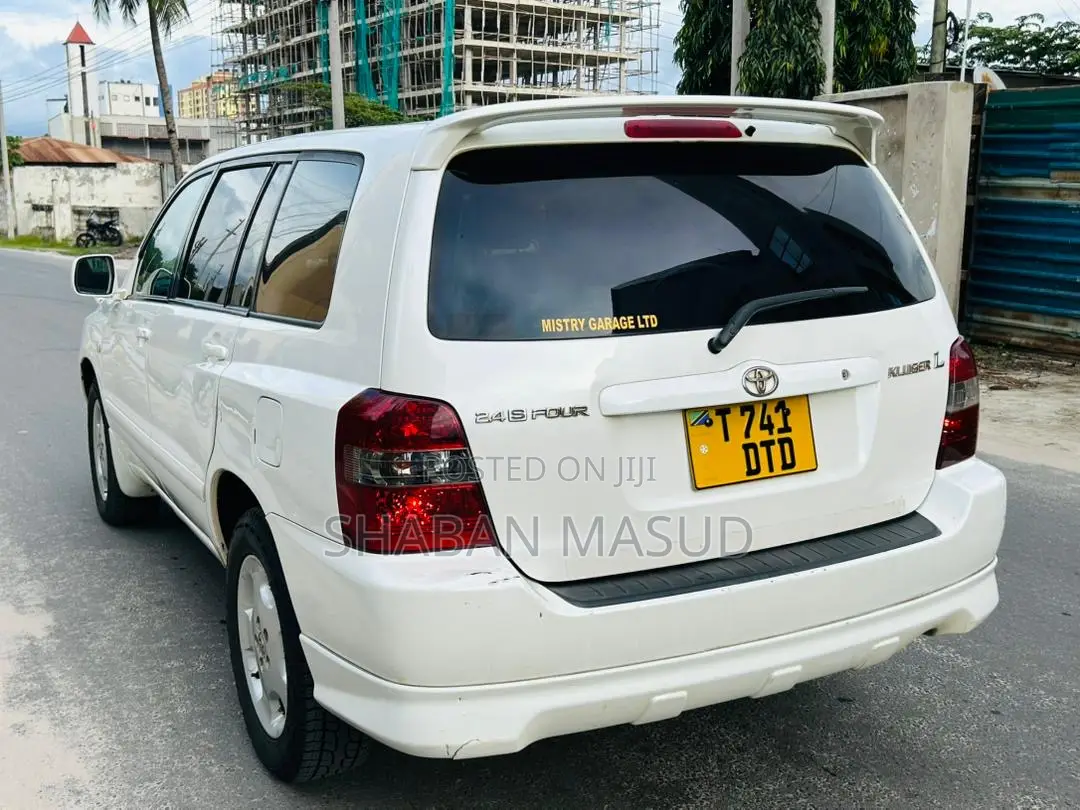 Toyota Kluger 2006 White