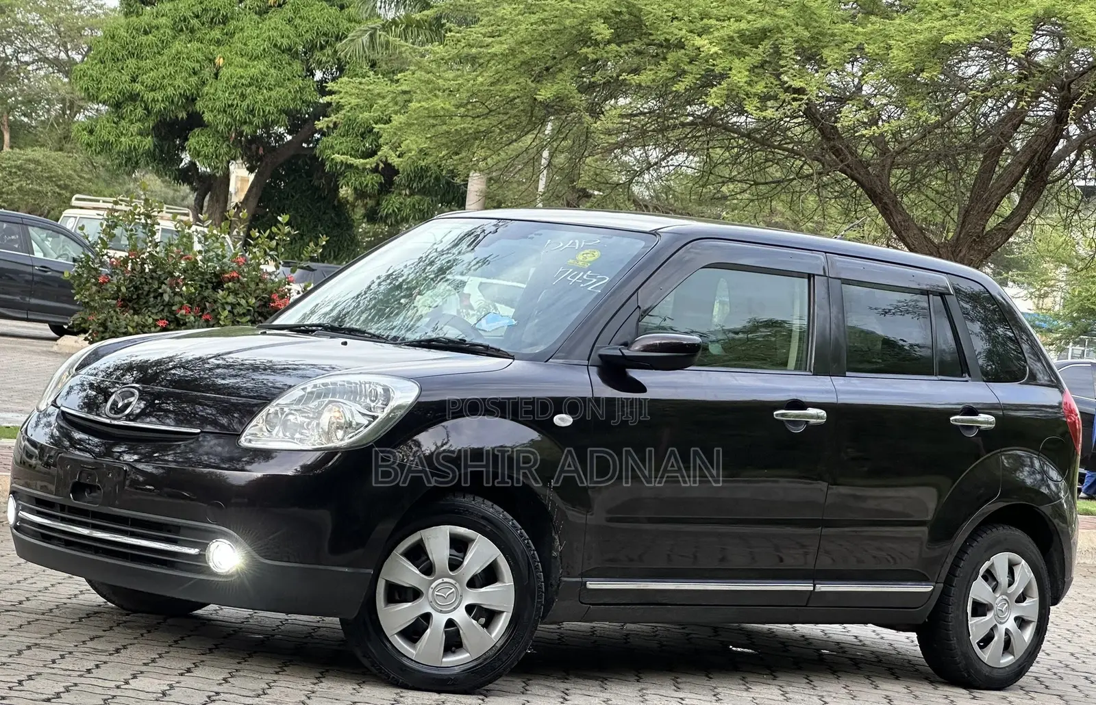 Mazda Verisa 2010 Black