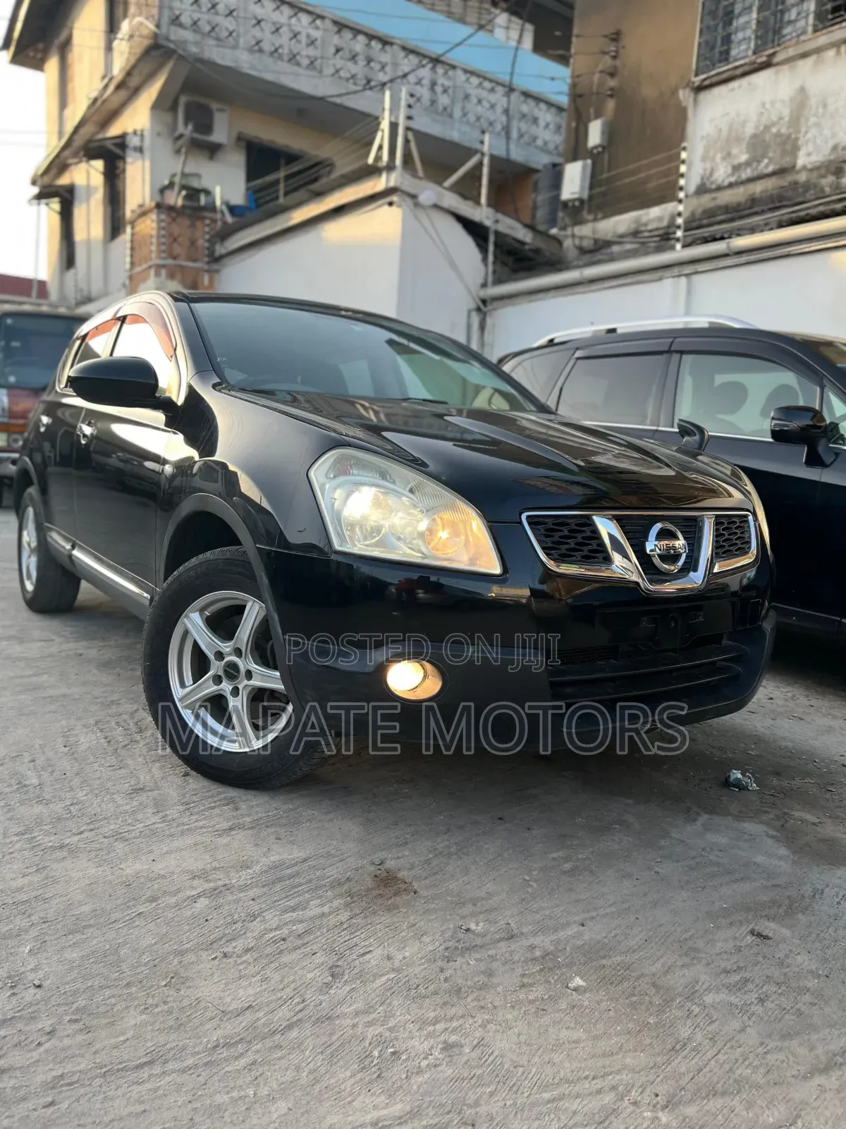 Nissan Dualis 2010 Black